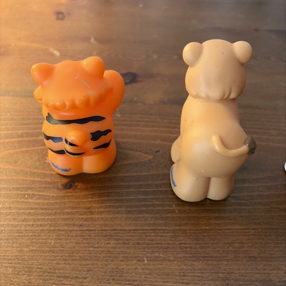 Fisher Price Little People Noahs Ark/ Zoo Bear Elephant Giraffe Tiger Lot of 5 - Picture 5 of 9